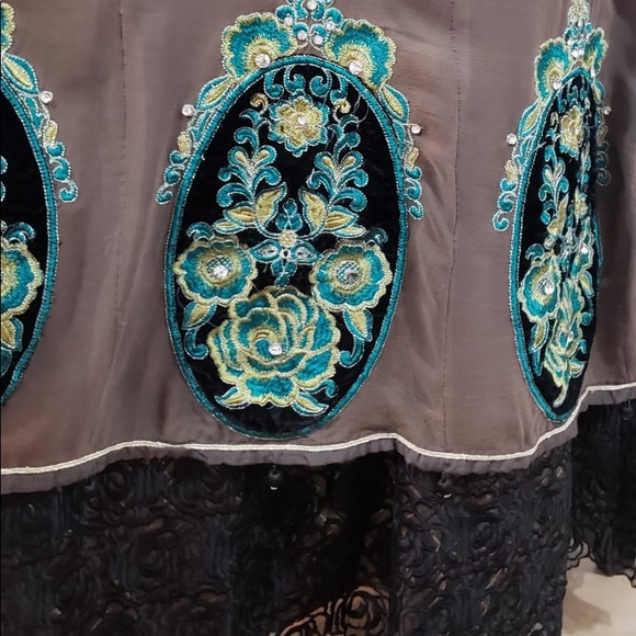 Pakistani dress - Picture 5 of 5